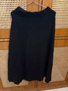 Woollen Black Knit Skirt with sweater