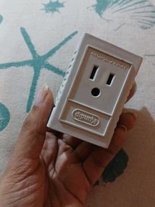 Universal Plug Adapter