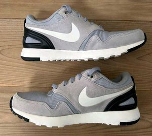 Nike AirMax Sneakers