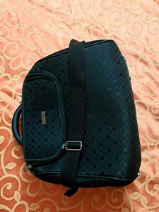 Oriflame Makeup Organizer Bag