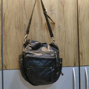 Chic Black Leather Shoulder Bag💥