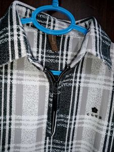 brand new 👌 🆕 offer Stylish Plaid Zip Polo Shirt