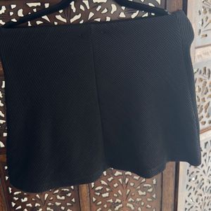 Zara New Textured Minimalist Black Mini Skirt