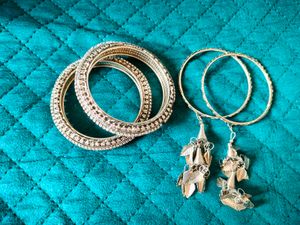 Elegant Latkan Bangles ✨