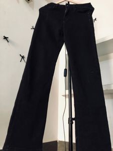 thrifted jeans and top set. 🎗️