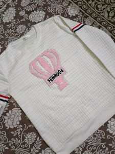 Cute White Textured Sweatshirt