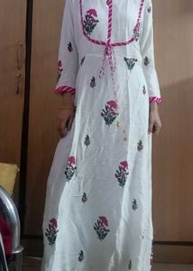 White Kurta with pink Floral Print🌸