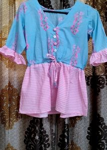 Stylish Women's V-neck Top