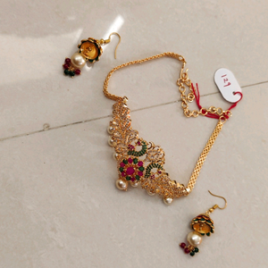 Temple jewellery necklace set