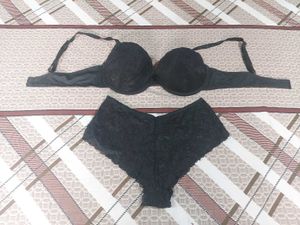 Lace Bra &amp; Panty Set