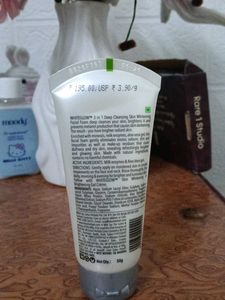 Lotus Herbals WhiteGlow Facial Foam