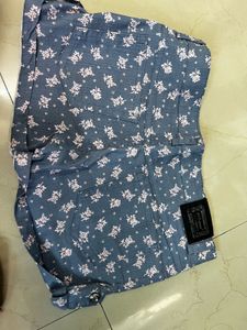 floral shorts