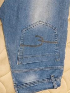 Light Wash Skinny Jeans