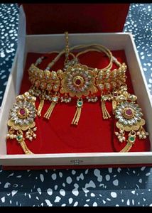 Gold Plated Kundan Jewellery Set