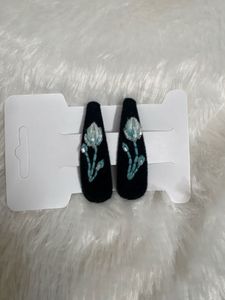 Embroidered Floral Hair Clips - Set of 2