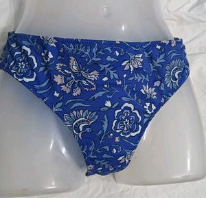 ⚛️ Floral Print Bikini Bottom