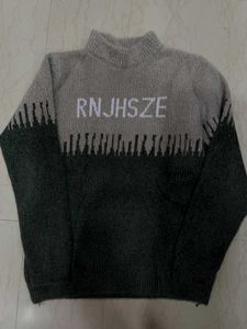 Stylish Two-Tone Knit Sweater