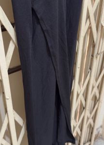 Elegant Black Dress with Side Slit