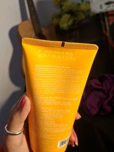 Dot &amp; Key Vitamin C+E Face Wash