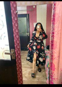 Chic Floral Wrap Midi Dress