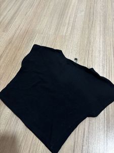 Classic Black crop T-Shirt