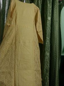 Yellow Embroidered Kurta (brand new ) never wore o