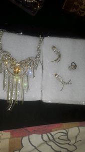 nacklace with earrings and ring