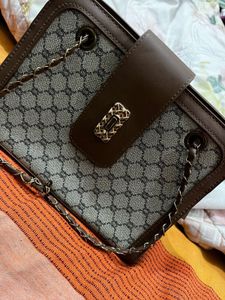 Patterned Chain Shoulder Bag
