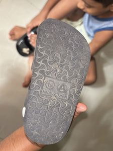 baby boy sandals black colour