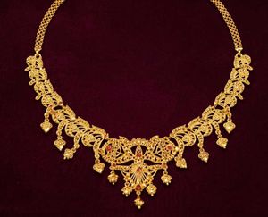 Elegant Gold Necklace