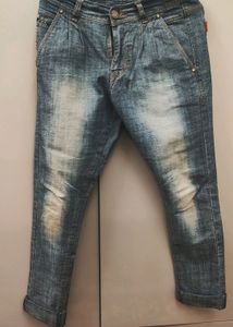 Low Waist Tight Bottom Jeans . Grey In  Colour .Supper Comfy