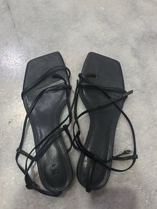 Stylish Black Strappy 1” heel Sandals