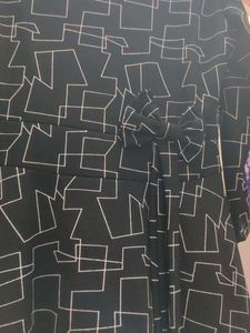 Stylish Black &amp; White Geometric Print Dress