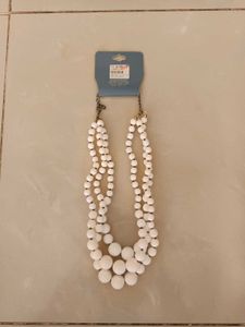 Three Pieces Elegant White Beaded Necklace Set