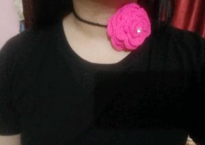Rose Choker necklace
