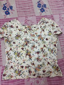 Floral Print Short Sleeve Top