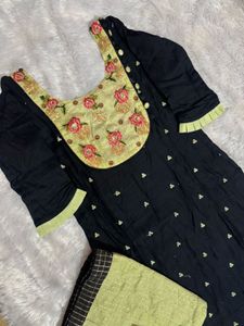 Elegant Embroidered Kurta Set