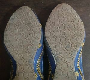 Blue Jutti Shoes with Golden Embroidery