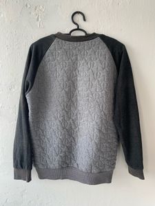 Stylish Grey Sweatshirt