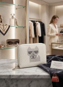 White Cat Design Zipper Wallet
