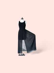Elegant Black Pleated Maxi Dress