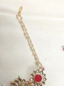 Big Size Kundan Maangtika With Earrings