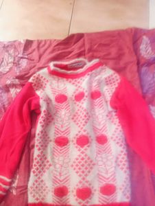 its kids sweater