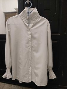 Elegant White Collared Shirt