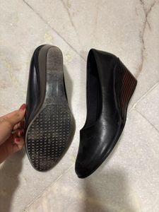 ZOOM Black Formal Heels