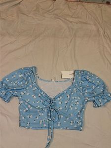 Blue Floral Puff Sleeve Crop Top
