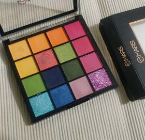 MARS Mesmereyes Eyeshadow Palette