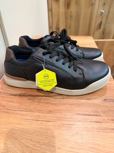 Stylish Black Leather Sneakers