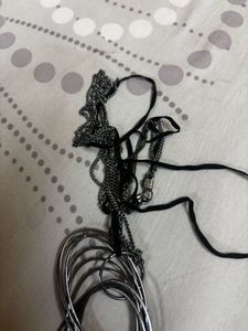Chic Multi-Strand Oval Pendant Necklace