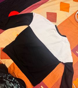 black and white sweatshirt